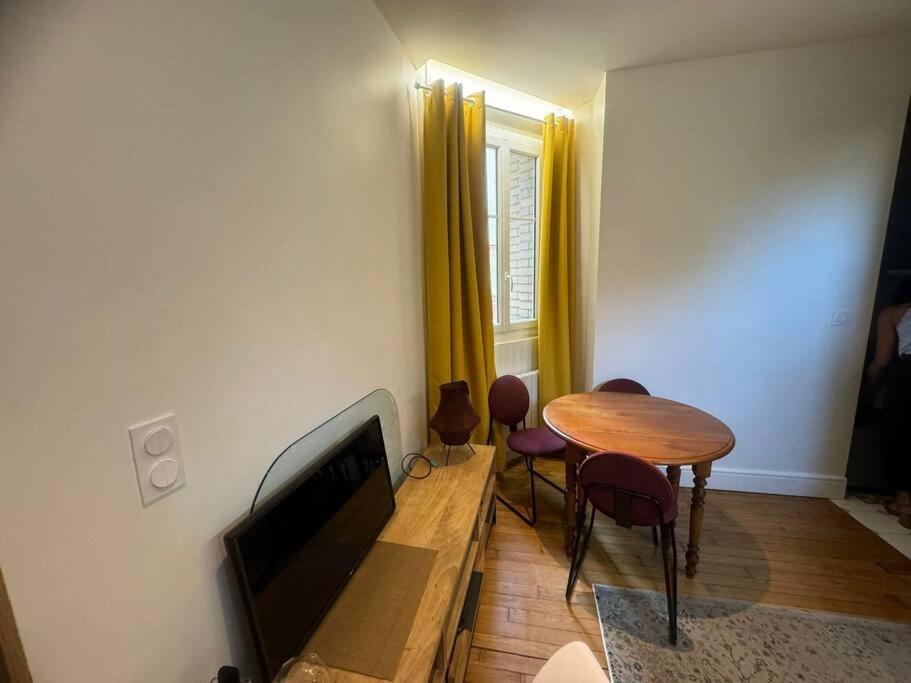 Apartment Luxueux La Defense - Porte Maillot - Champs-elysees - 6 Pers *